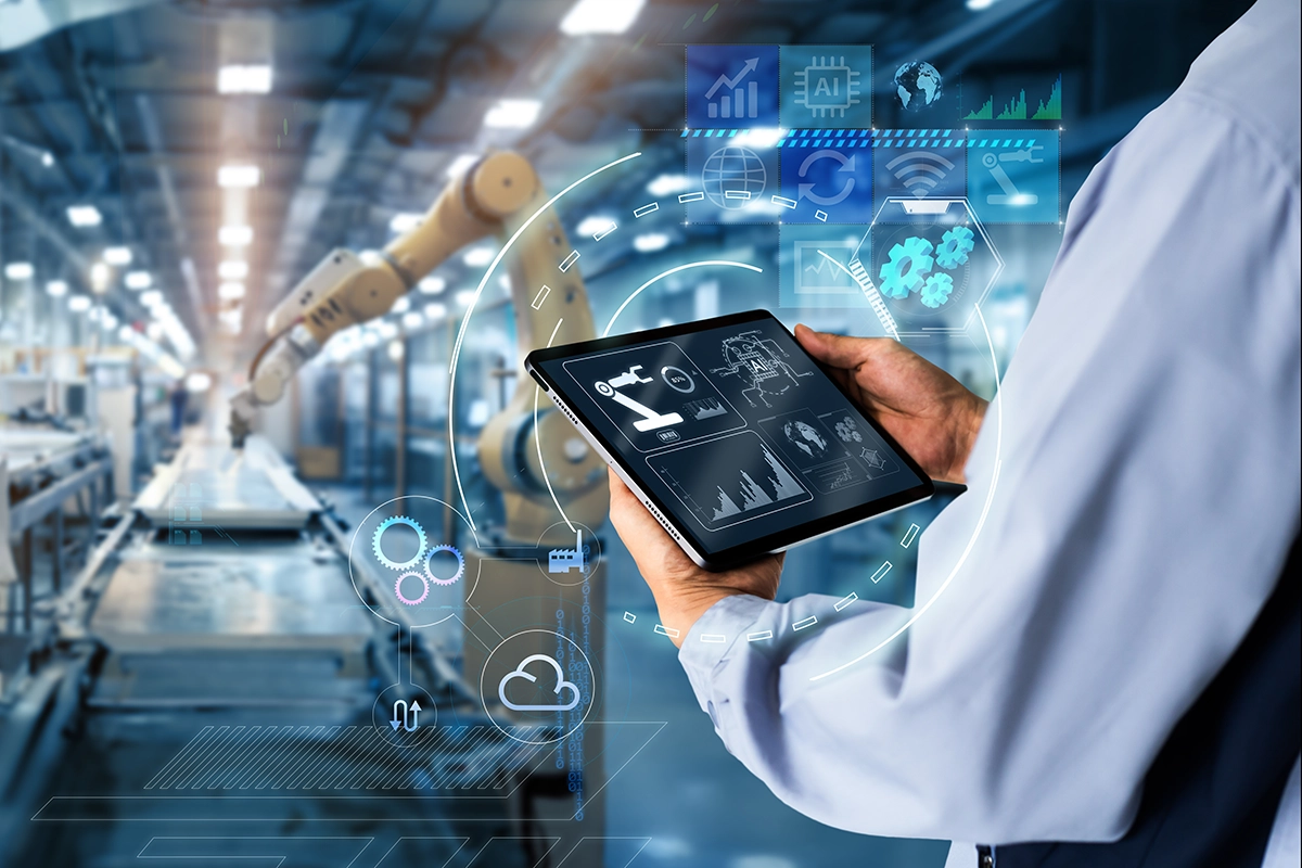 アプリケーション開発 × 管理業務